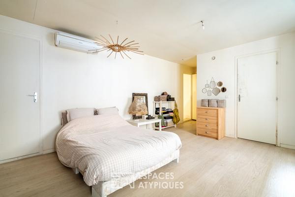 Atelier d’artiste avec extérieur à réécrire