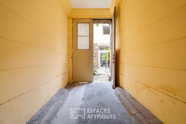 Atelier d’artiste avec extérieur à réécrire