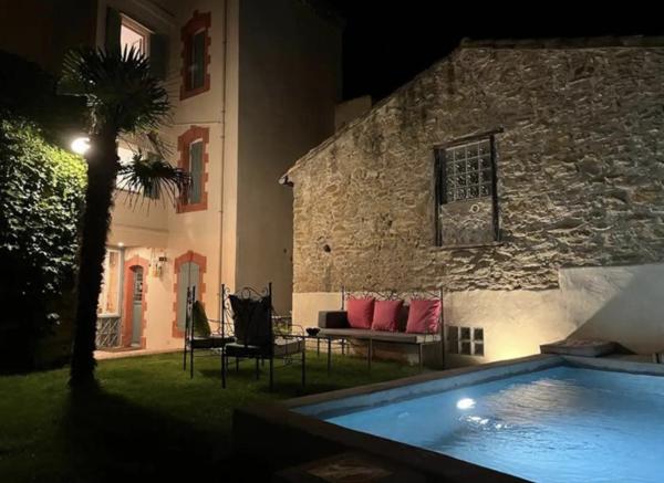 Villa 9 pièce(s) 5 chambre(s) 155 m²