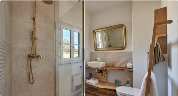 Villa 9 pièce(s) 5 chambre(s) 155 m²