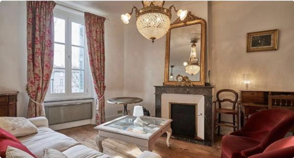 Villa 9 pièce(s) 5 chambre(s) 155 m²