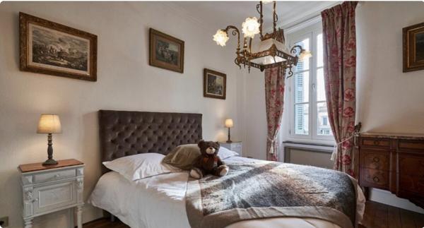 Villa 9 pièce(s) 5 chambre(s) 155 m²