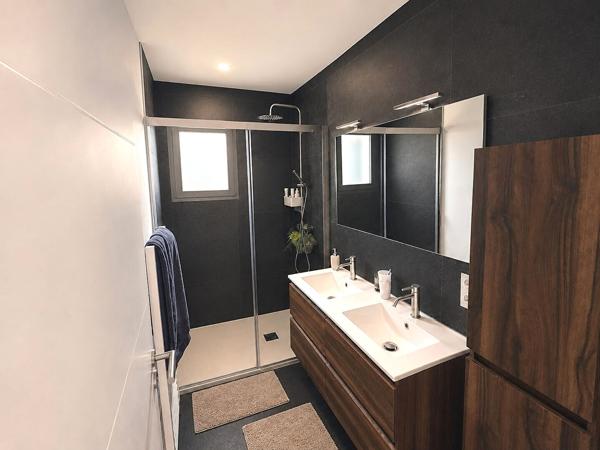 Maison très recente 5 pièce(s) 167 m2