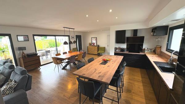 Maison très recente 5 pièce(s) 167 m2