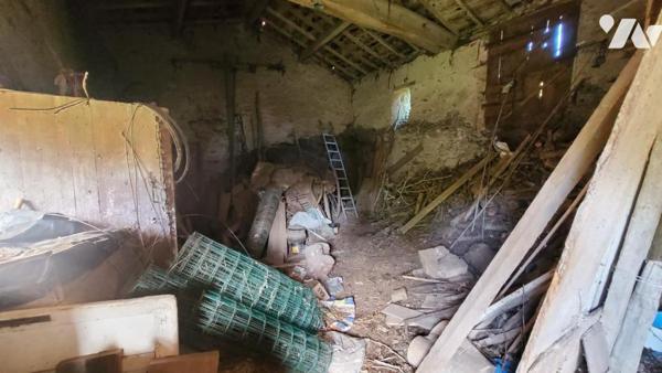 Maison de caractère au cœur de Liré – 1 hectare de terrain – Fort potentiel -215 m²