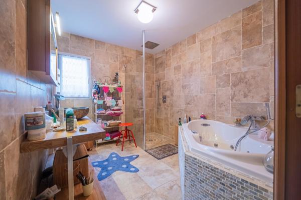 Maison à SAINT-SATURNIN, 72650 - 5 pièces 155m²