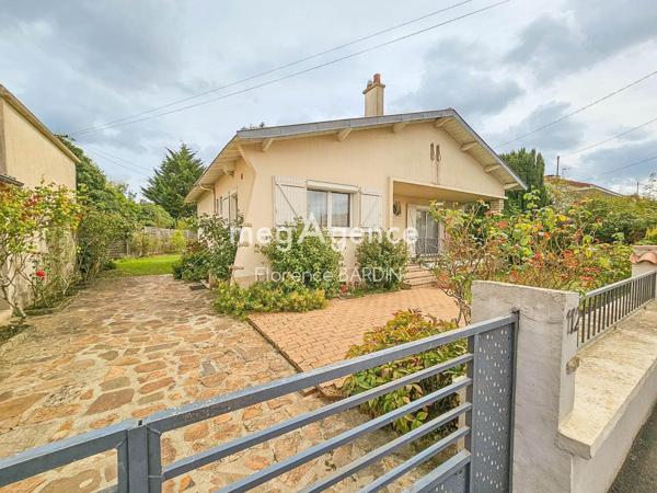 Maison à CHOLET, 49300 - 4 pièces 88m²