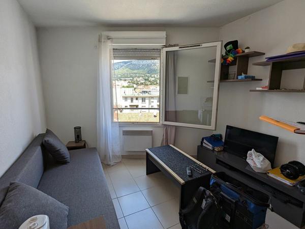 Appartement à louer    1 pièce •  Toulon