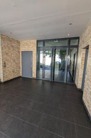 Appartement à louer    1 pièce •  Toulon