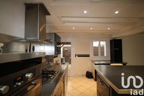 Maison 6 pièces de 90 m² à Carrières-sous-Poissy (78955)