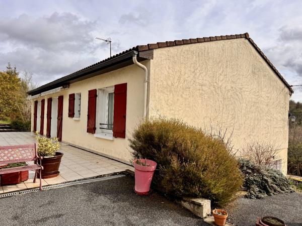 Ruelle-sur-Touvre : Maison 3 chambres  Vue campagne  Terrain 3 400 m²  Quartier calme