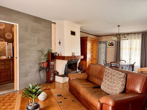 Ruelle-sur-Touvre : Maison 3 chambres  Vue campagne  Terrain 3 400 m²  Quartier calme