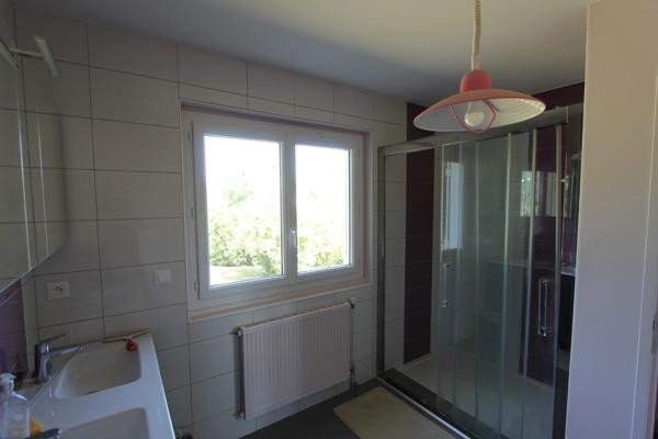 Maison à vendre 5 pièces de 106 m² à SAINTE MARIE SUR OUCHE (21), terrain de 2213 m² arboré.