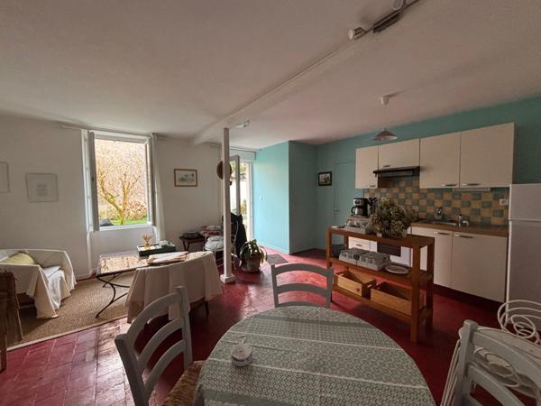Maison à vendre 15 pièces proche de MARSEILLES LES AUBIGNY (18)