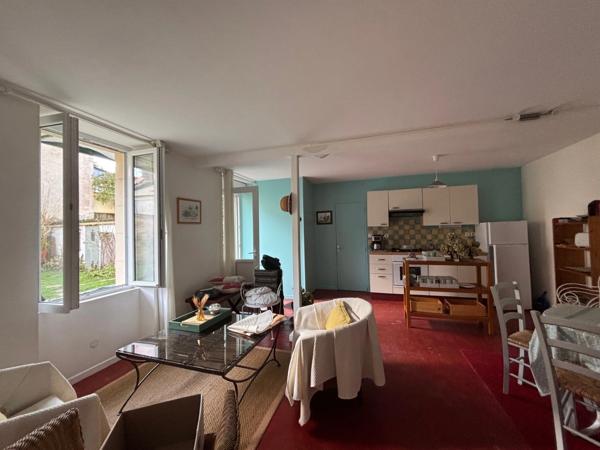 Maison à vendre 15 pièces proche de MARSEILLES LES AUBIGNY (18)