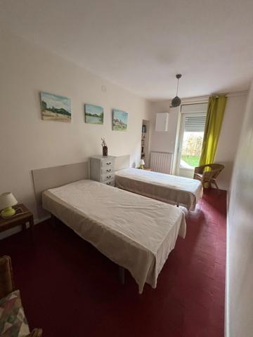 Maison à vendre 15 pièces proche de MARSEILLES LES AUBIGNY (18)