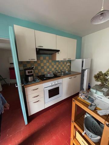 Maison à vendre 15 pièces proche de MARSEILLES LES AUBIGNY (18)