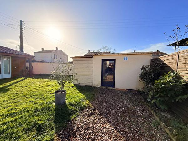 Maison rénovée dans un environnement calme à proximité des commodités