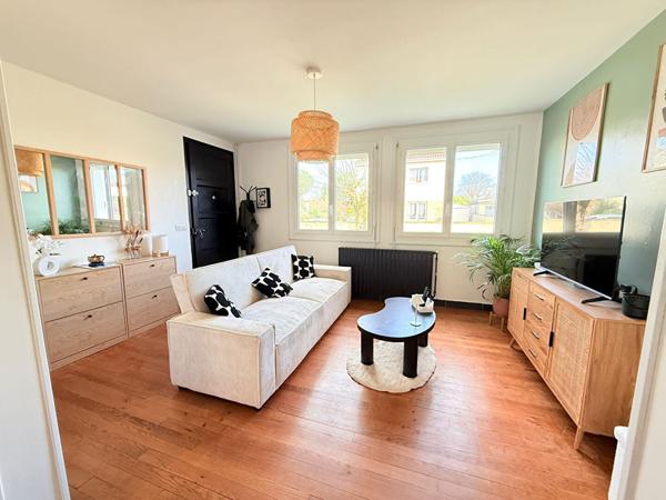 Maison rénovée dans un environnement calme à proximité des commodités