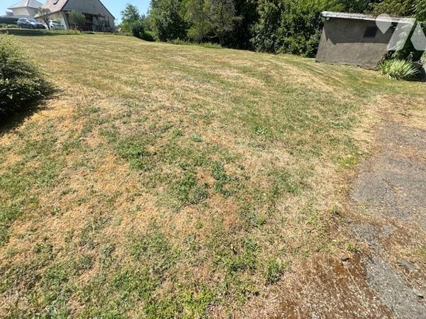Maison comprenant deux logements indépendants avec aisances et dépendances à ECHENOZ LA MELINE