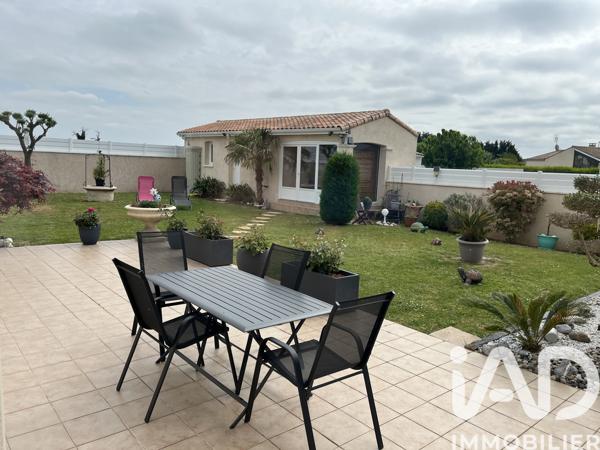 Maison à vendre 7 pièces 187 m² Saint-Romain-de-Benet