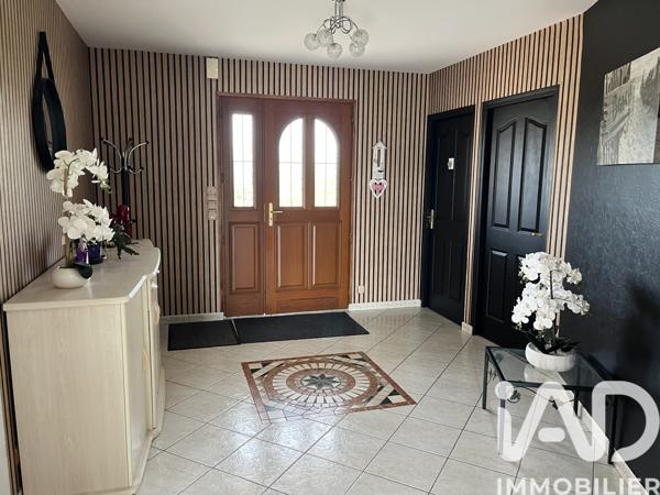 Maison à vendre 7 pièces 187 m² Saint-Romain-de-Benet