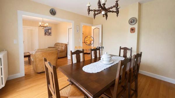 Vente                                                      Maison
                        
                     7 pièces                      115 m2                     à Saint-Pé-de-Bigorre