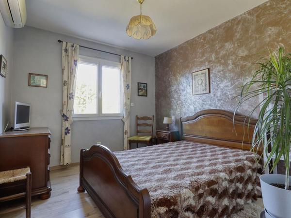 Maison familiale 4 chambres avec jardin, garage et terrain piscinable