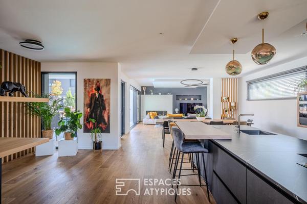 Maison contemporaine et sa piscine