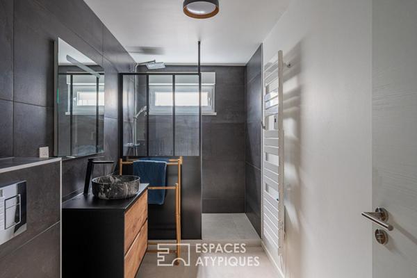 Maison contemporaine et sa piscine