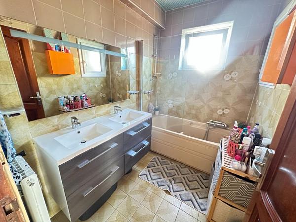 EXCLUSIVITÉ T4 avec terrasse et toit-terrasse Marseille 3e