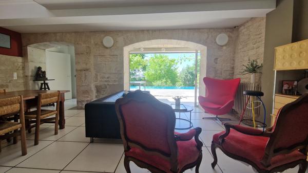 Maison - 9 pièces - 205 m²