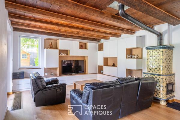 Maison de caractère avec piscine et jardin arboré