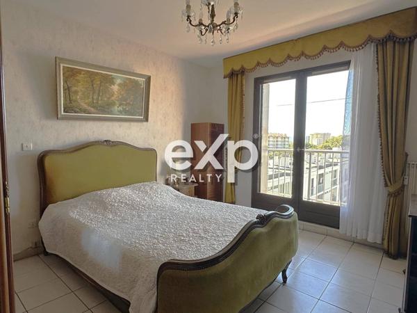 En eXclusivité / Appartement traversent / T4 -93 m² - Balcon - Garage / Quartier Saint-Jean-Du-Var