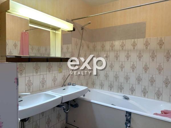 En eXclusivité / Appartement traversent / T4 -93 m² - Balcon - Garage / Quartier Saint-Jean-Du-Var