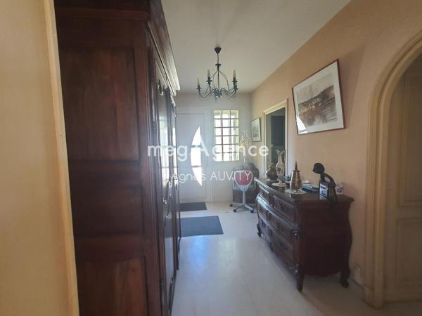 Maison à MONTLUCON, 03100 - 6 pièces 150m²