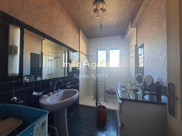 Maison à MONTLUCON, 03100 - 6 pièces 150m²