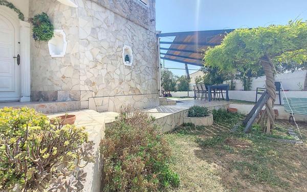 Maison à vendre    5 pièces •  Lunel