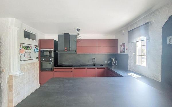 Maison à vendre    5 pièces •  Lunel