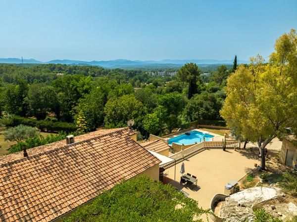 A VENDRE EXCLUSIVITE ! DRAGUIGNAN Maison 7 pièces 178 m² avec 2 appartements