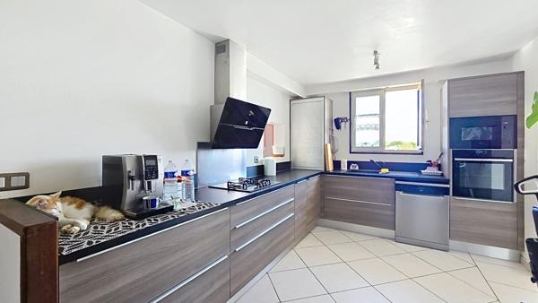 Maison spacieuse sur sous-sol total à vendre à 7 minutes de Coubert