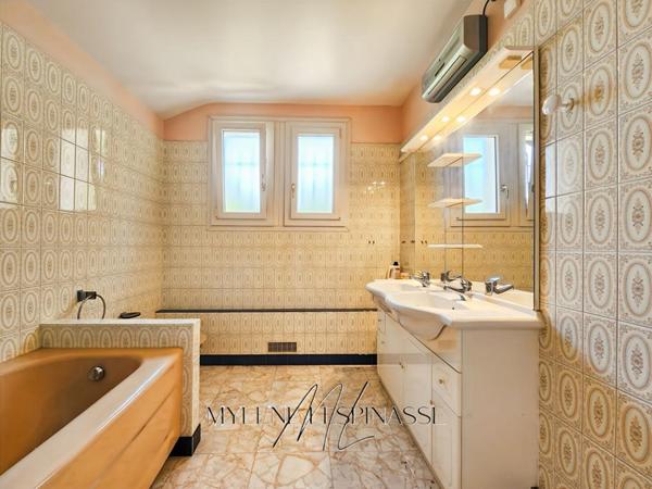 Maison Esperaza 4 pièce(s) 168 m2