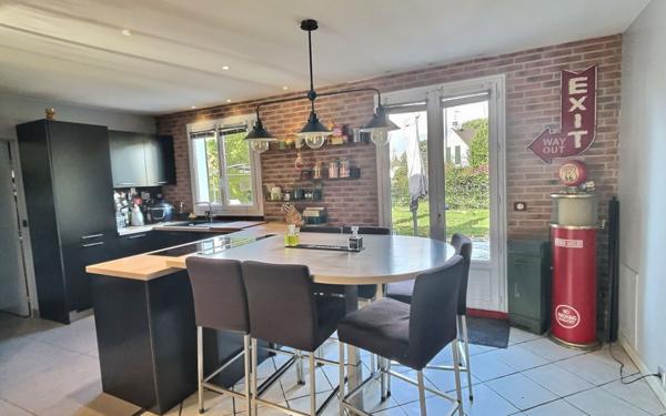 Maison à vendre    6 pièces •  Mennecy