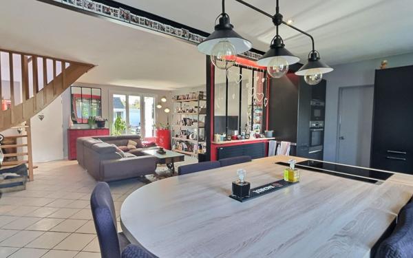 Maison à vendre    6 pièces •  Mennecy