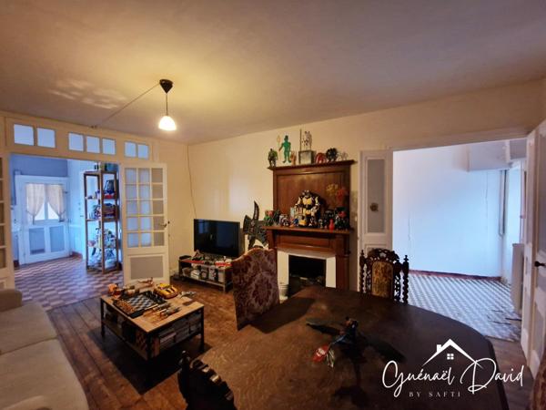 IMMEUBLE MORLAIX 3 APPARTEMENTS + GARAGE À RÉNOVER