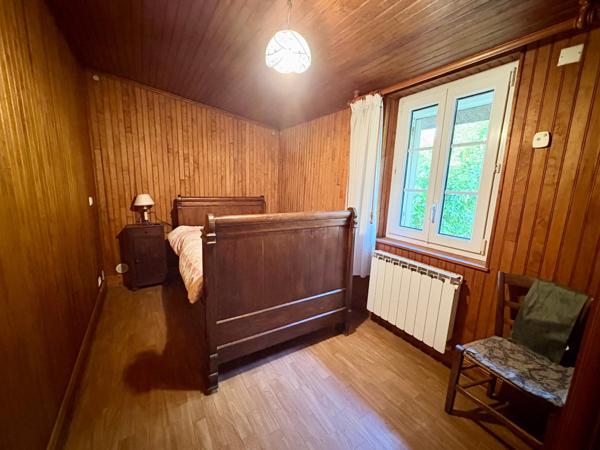 Maison 3CH + 3 garages + dependances + terrain 1101 m2