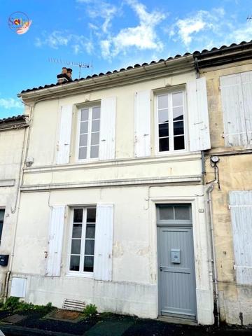 Maison de ville rénovée  Quartier vivant, proche ...