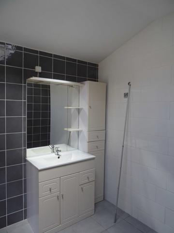 MAISON DE VILLAGE AVEC RAPPORT LOCATIF