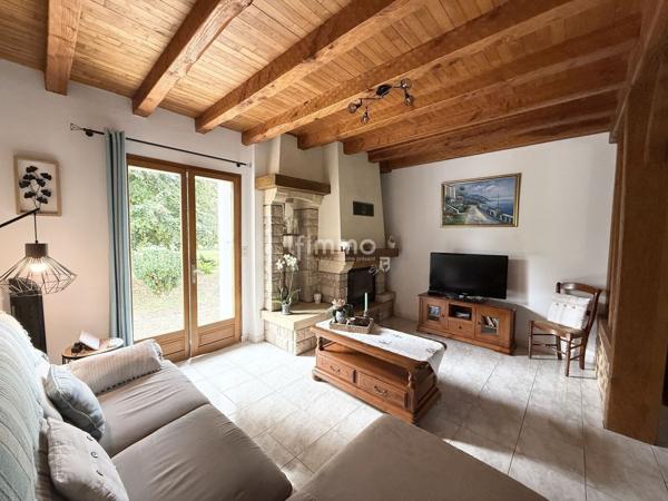 Grande maison de village avec parc et étang