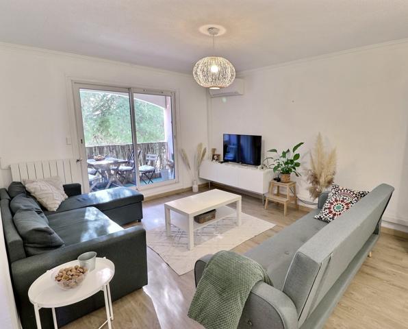 Lattes (34970) T3 dernier étage seul sur palier – Rénové - Terrasse au calme – Travaux énergétiques déjà financés.